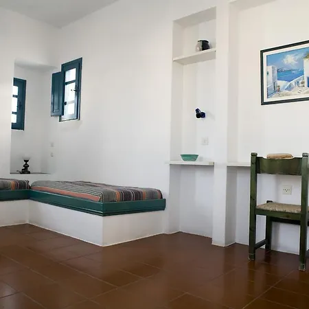 Oias Sunset 公寓式酒店 2*